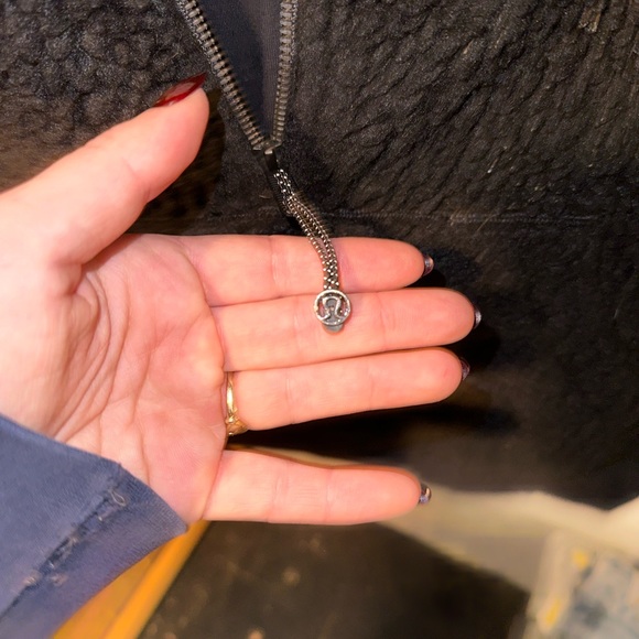 LuluLemon- Crop Quarter zip Size XS - Picture 3 of 4